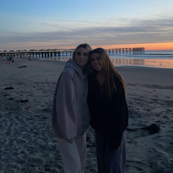 Meet your Posher, Ivy - Picture 1 of 1